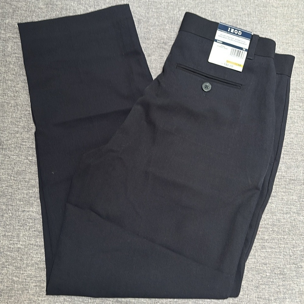 IZOD Boys' Bi-Stretch Flat Front Dress Pant, Size 14 Husky